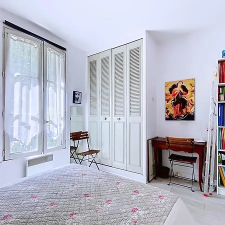 Cosy Flat Near The Eiffel Tower